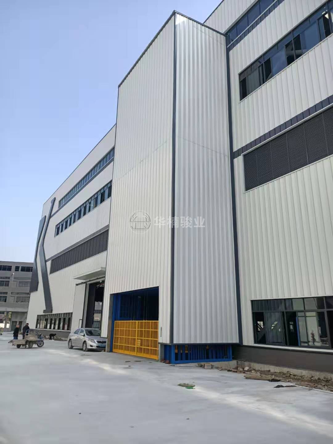 梅雨季節(jié)室外升降機使用時進水預(yù)防及處理方法